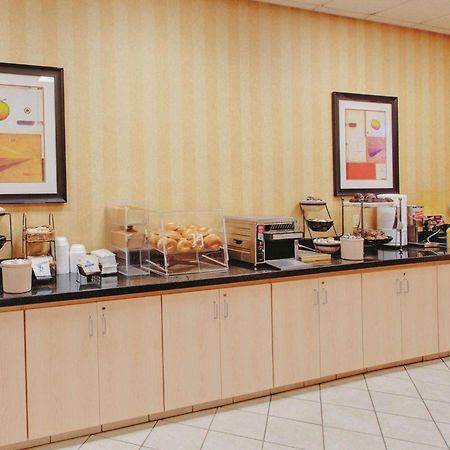 Ramada Inn By Wyndham Fairfield Nj מראה חיצוני תמונה