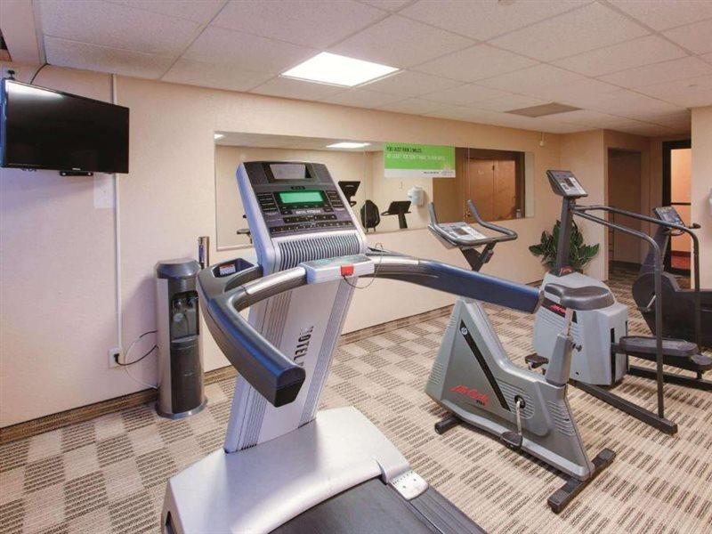 Ramada Inn By Wyndham Fairfield Nj מראה חיצוני תמונה